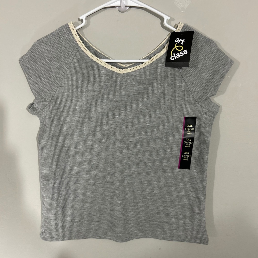 Art Class Waffle Knit Top Girls XXL 16/18 Gray NWT Lace Trim V-Neck Tee
